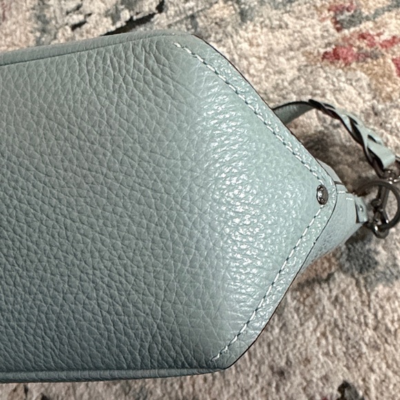Pewter gray pebbled leather Coach - Picture 6 of 9